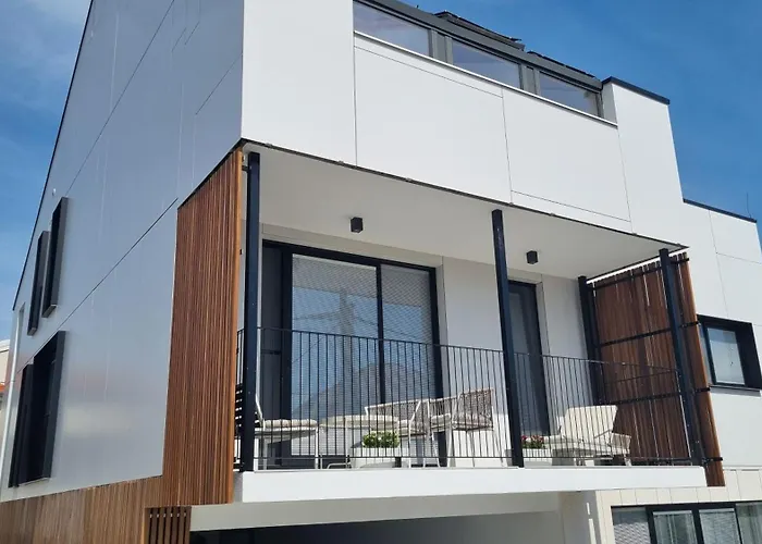 Delta House - Gama Apartment *